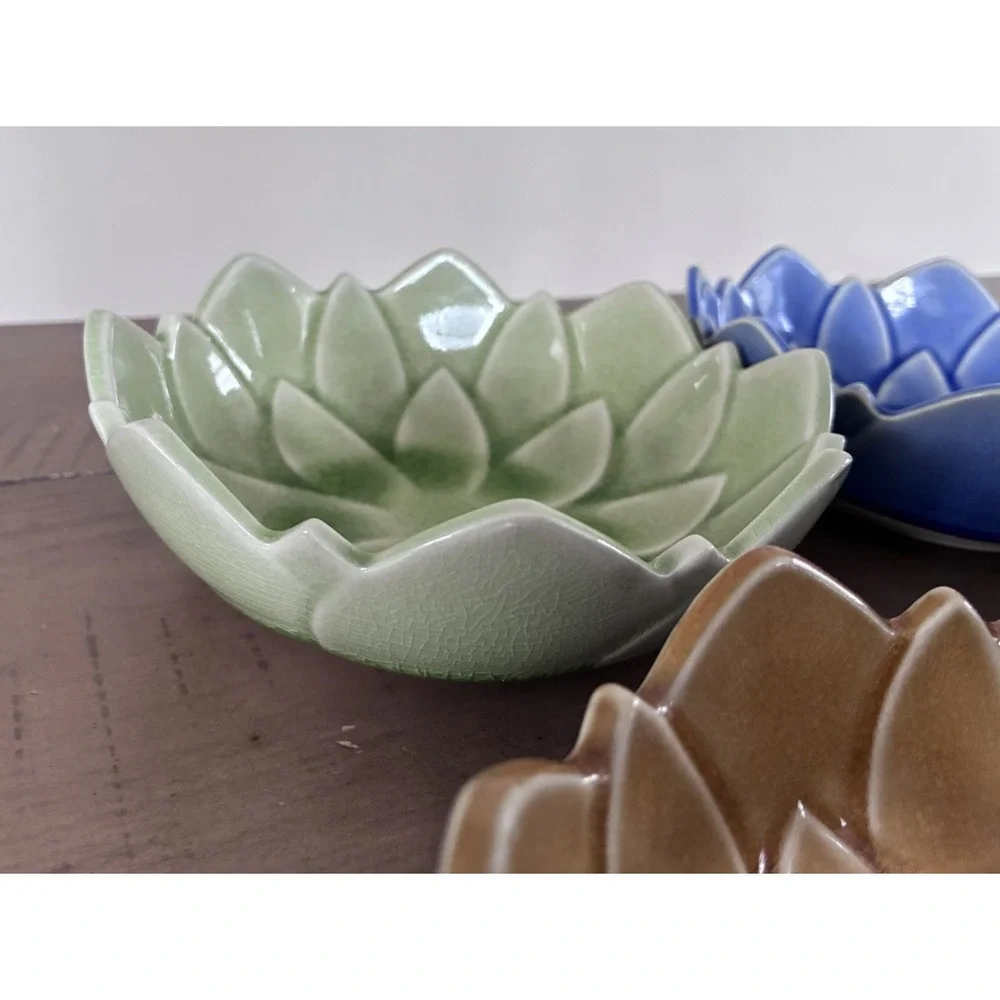 Vintage Set of Lotus Flower Bowls Made in Japan (4)